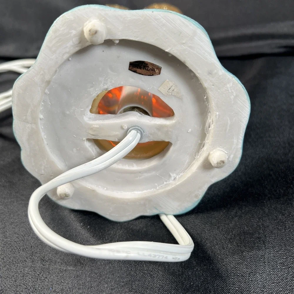 Vintage‎ Light Up Angel Figurine 11